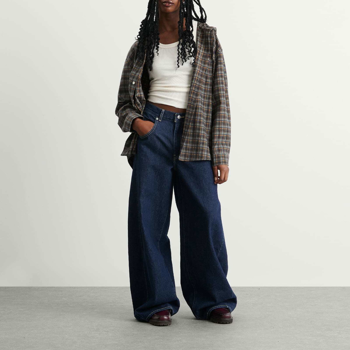 Levi's Women's Super Baggy Barrel Jeans in Shaded View