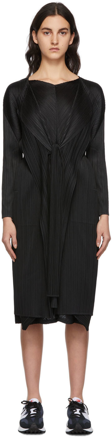 Pleats Please Issey Miyake Black Monthly Colors December Wrap Coat