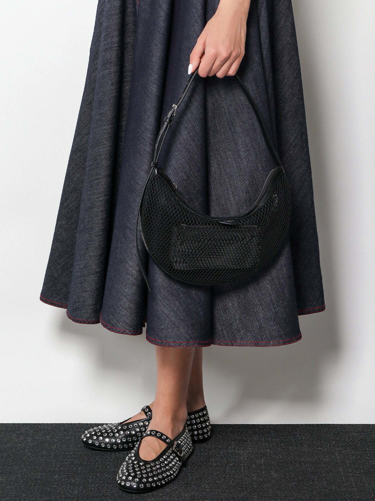 Alaia Black Demi Lune One Piece Womens Shoulder Bag ALAÏA Alaia Black Demi Lune One Piece Womens Shoulder Bag ALAÏA