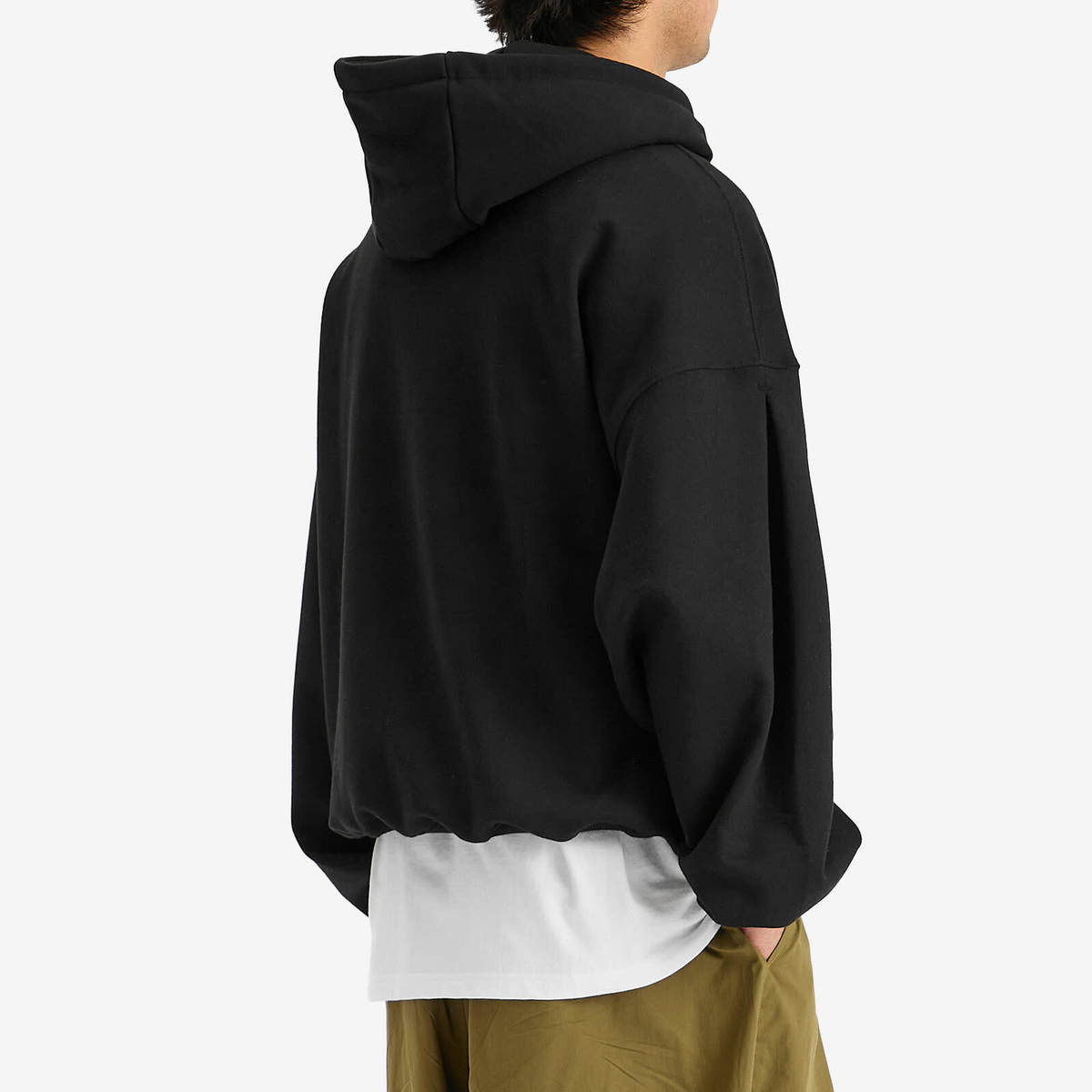 Anglan Men's Valley Tuck Sweat Balloon Hoodie in Black Anglan