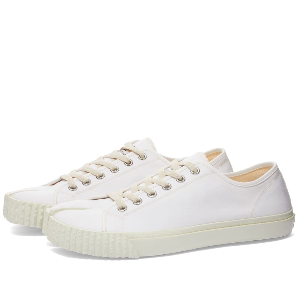 スニーカー Maison Margiela White Canvas Tabi Sneakers Tabi canvas sneakers in white - Maison Margiela | Mytheresa