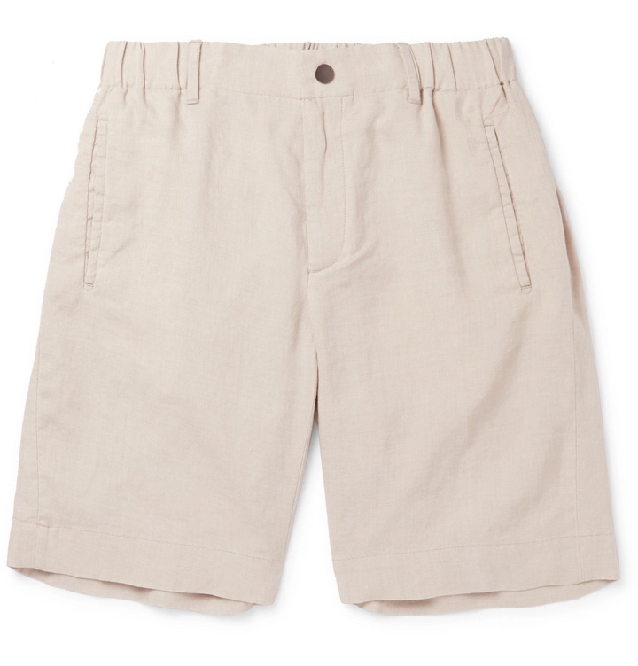 Photo: INCOTEX - Linen Bermuda Shorts - Neutrals