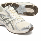 Asics Gel-DS Trainer 14 Sneaker in Cream/Clay