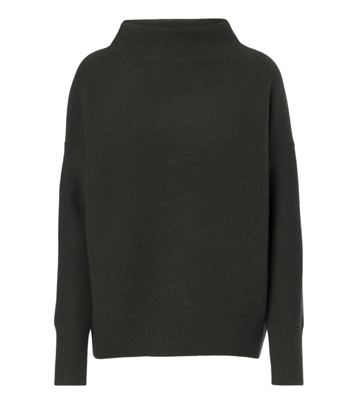 Photo: Vince Plush cashmere sweater