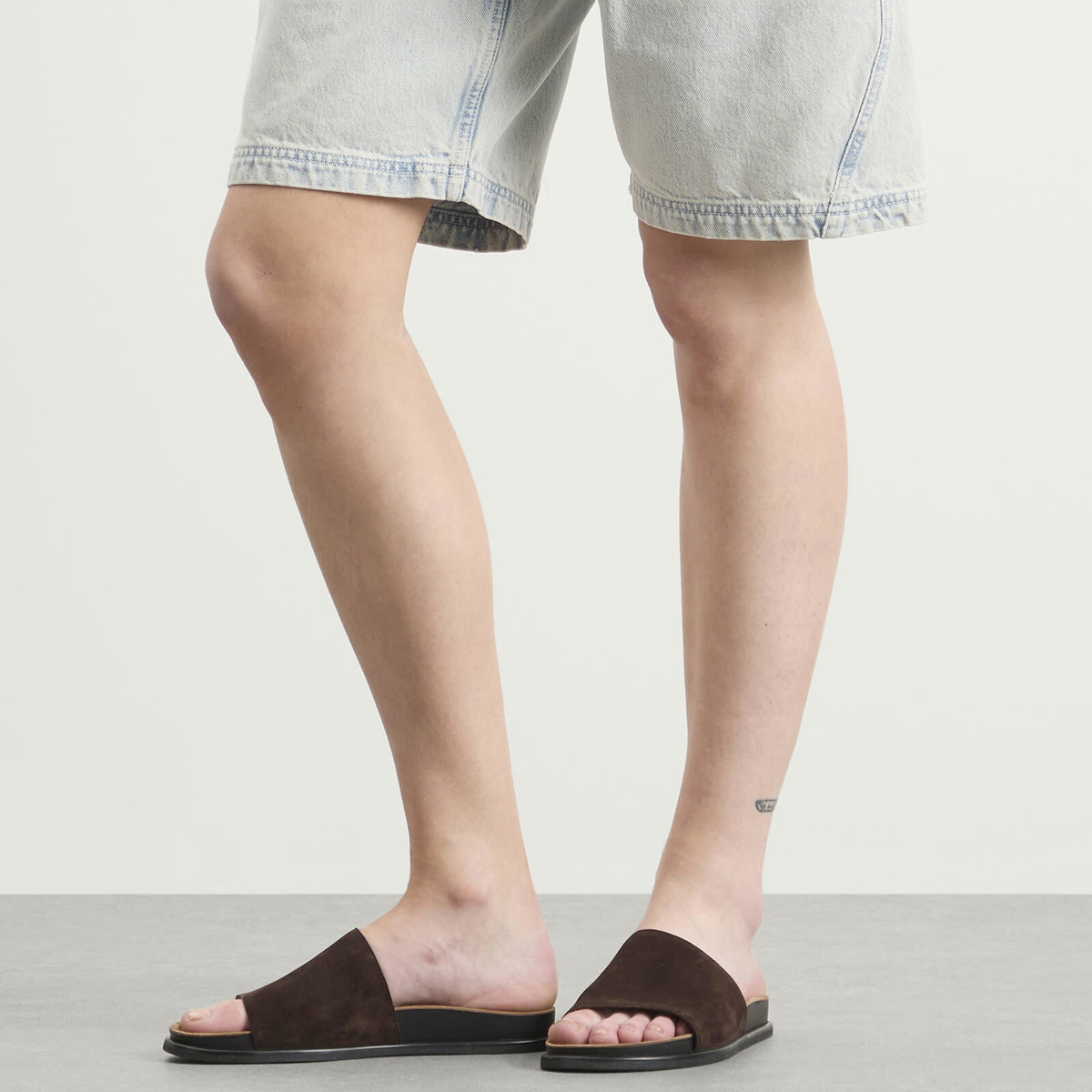 Vagabond Shoemakers Women's Effie Suede Slide Sandal in Java