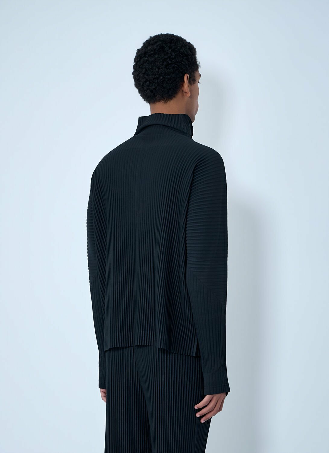 Homme Plissé Issey Miyake Pleated Half-Zip Pullover Sweater Homme