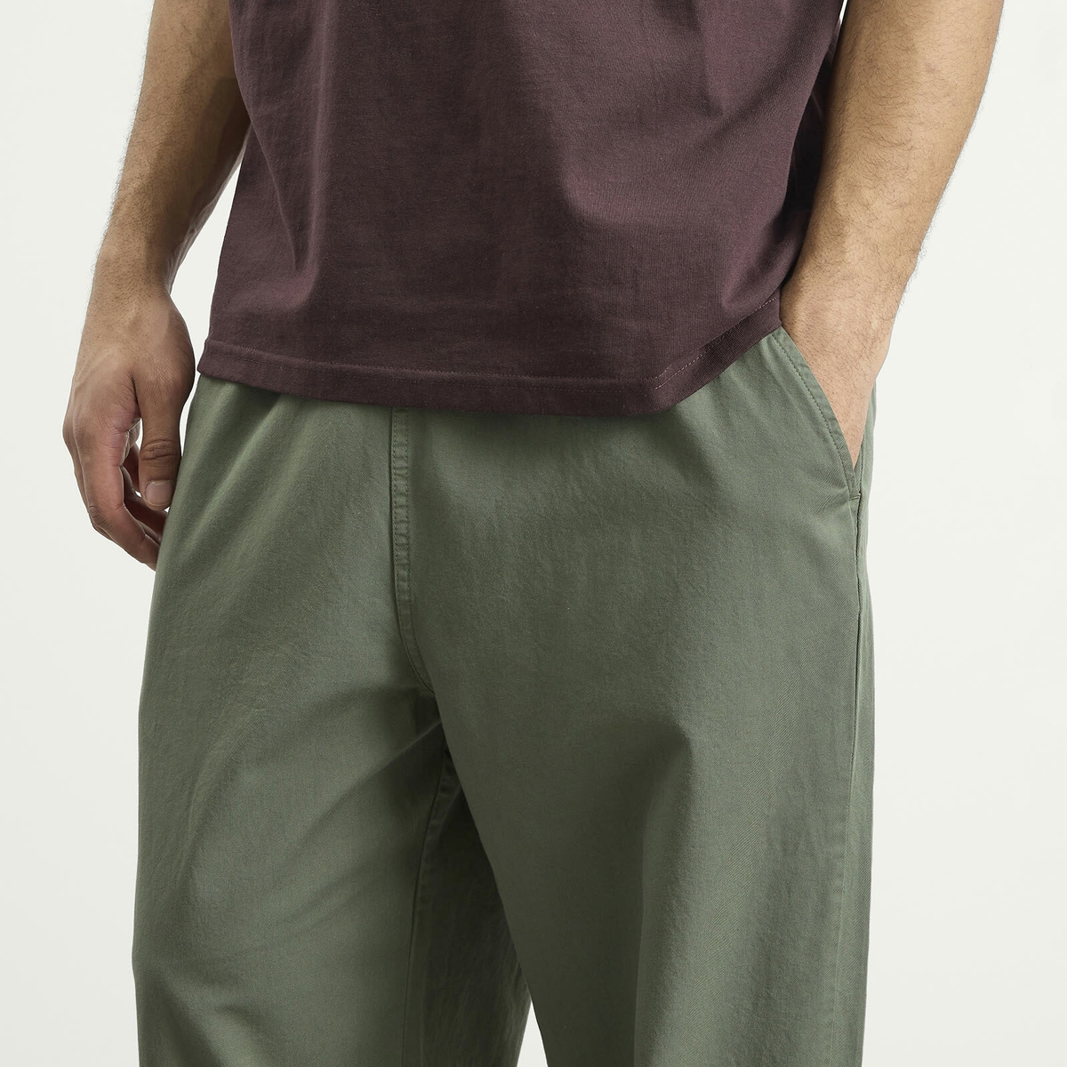 Universal Works Men's Kelly Cotton Judo Pant in Olive