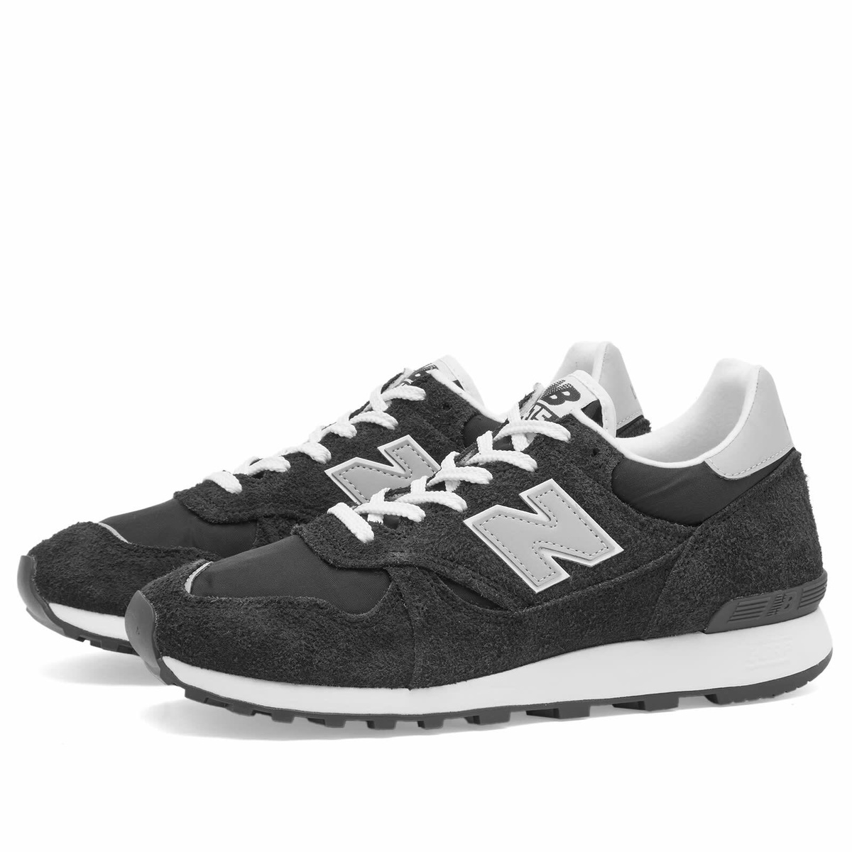 New Balance 475 Sneaker in Black