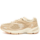 New Balance ML725W Sneakers in Incense