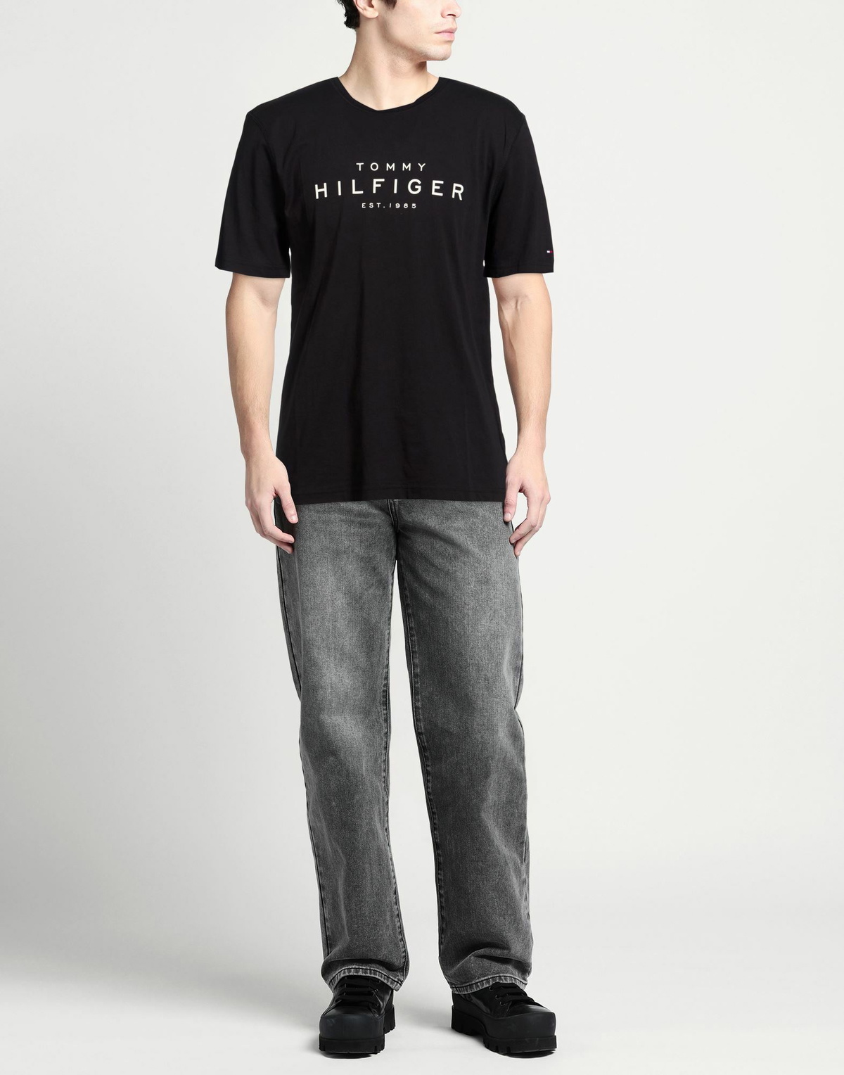 Tommy Hilfiger Mens T-shirt in Black