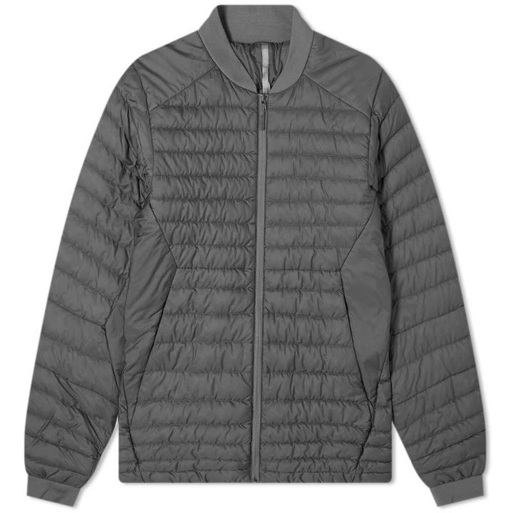 Photo: Veilance Conduit LT Jacket