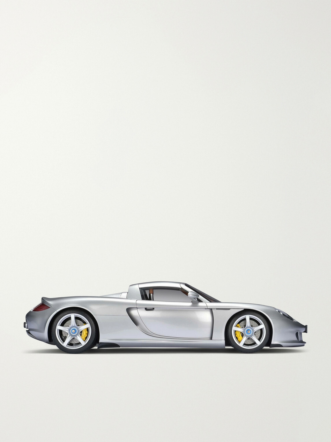 Amalgam Collection - Porsche Carrera GT (2003) 1:8 Model Car - Silver