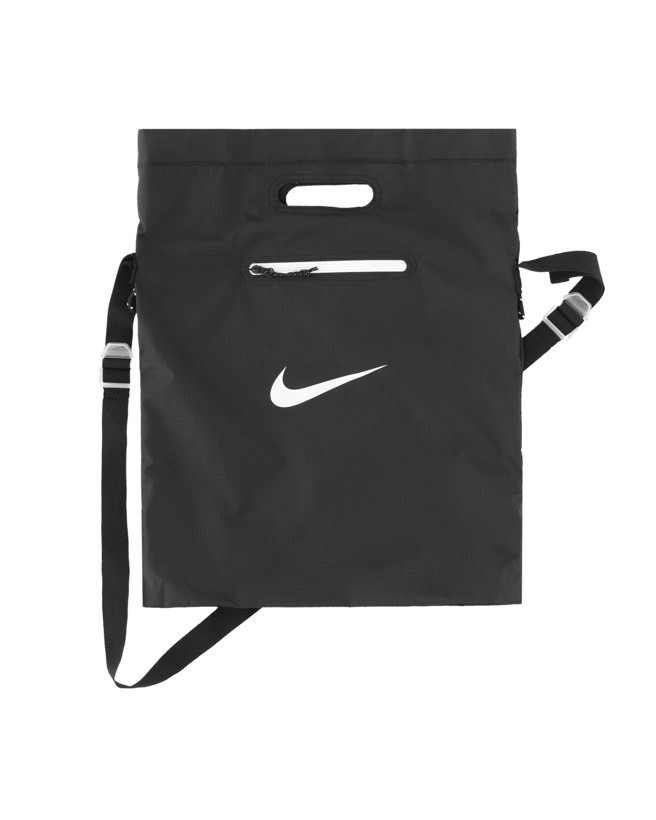 Photo: Nike Stash Tote Bag