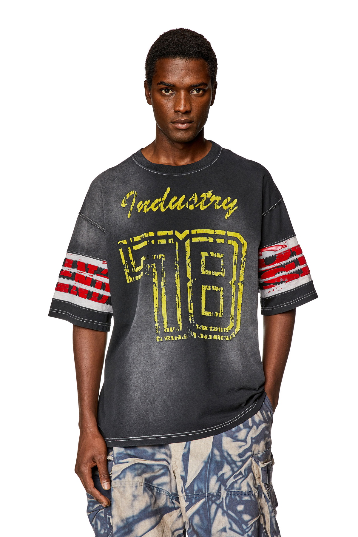 DIESEL - 【本日ラストSALE】美品☆DIESEL tシャツ Diesel Faded jersey T-shirt with flock prints - T-Shirts Mens in