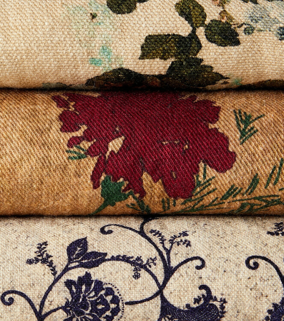 The House of Lyria Firmamento floral linen blanket