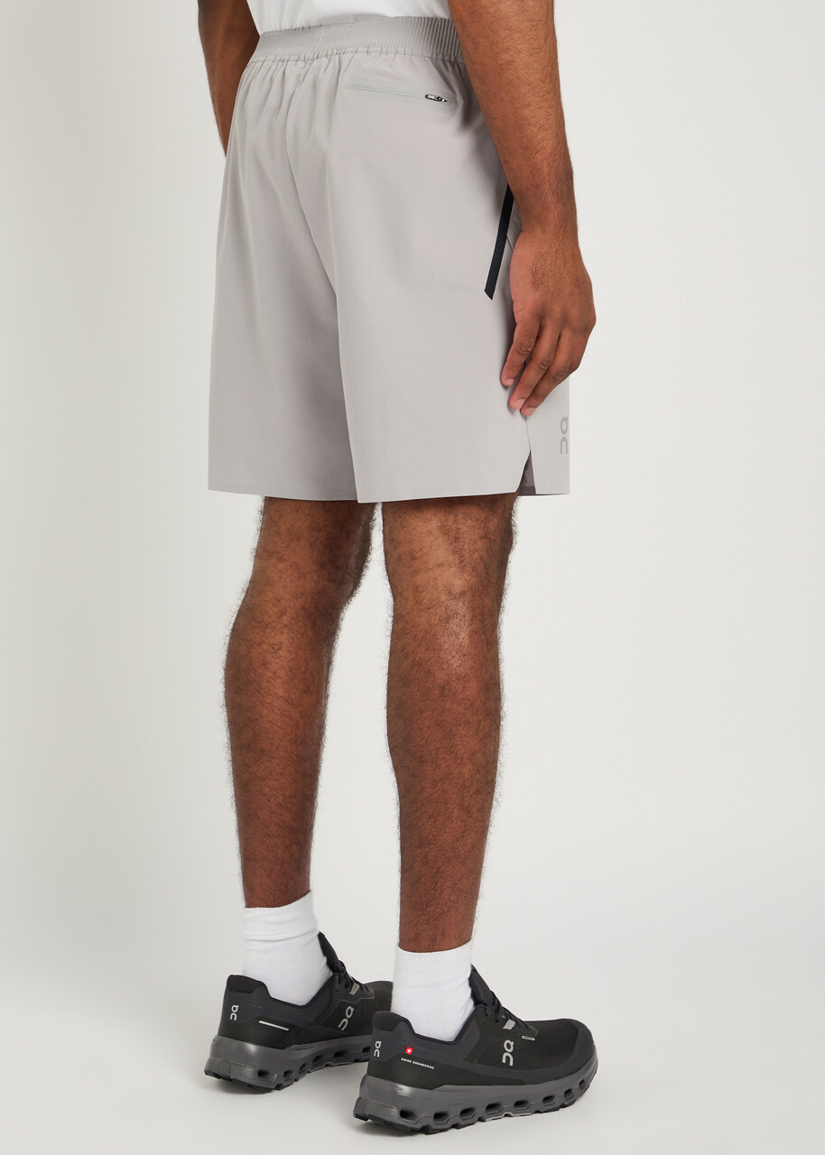 ON Train Stretch-shell Shorts Grey