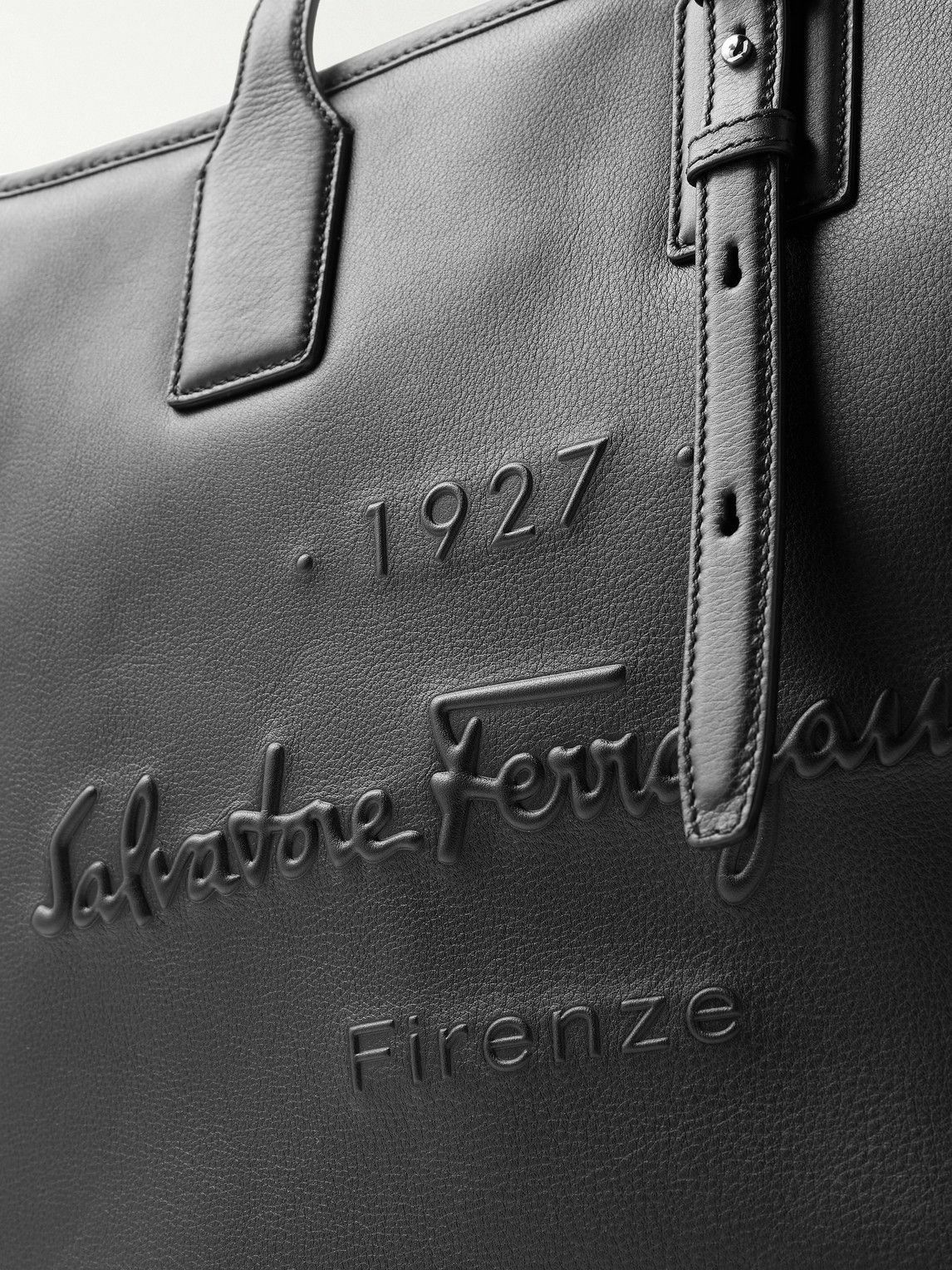 Salvatore Ferragamo Black/Red Leather Laptop Bag Salvatore