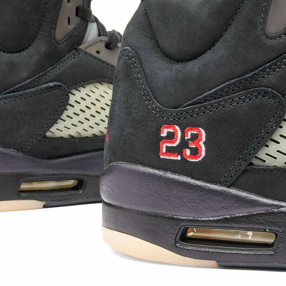 Air Jordan Men's 5 Retro GTX W Sneakers in Off Noir/Fire Red