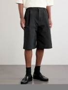 Willy Chavarria - Chilango Straight-Leg Pleated Woven Bermuda Shorts - Black