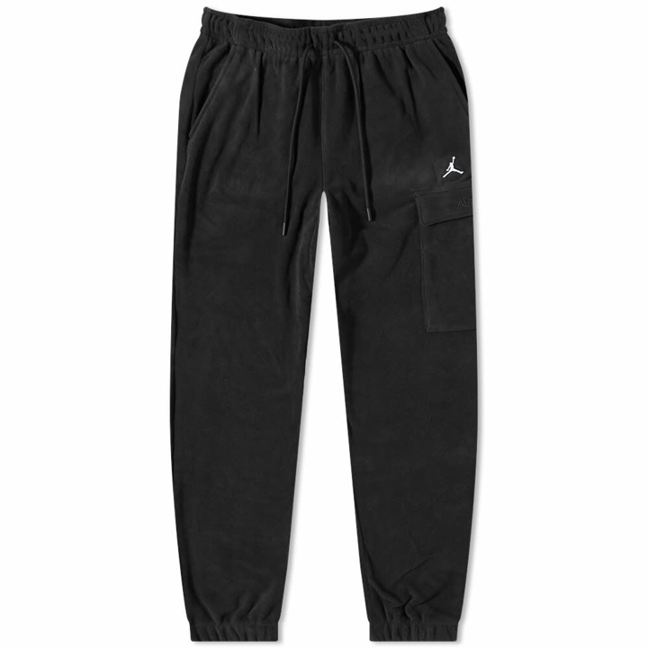Photo: Air Jordan Men's Essential Fleece Winter Pant in Black