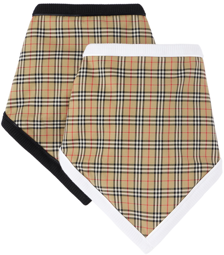 Photo: Burberry Baby Beige Check Bib Set