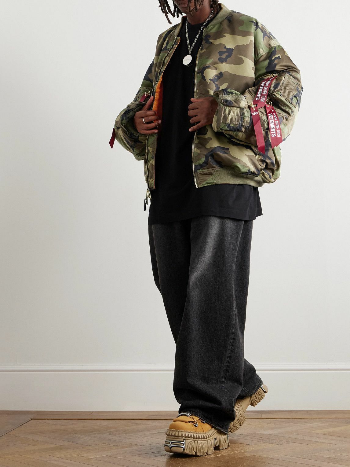 VETEMENTS - Reversible Shell Bomber Jacket - Green Vetements