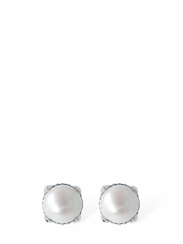 Photo: EMANUELE BICOCCHI - 6.5mm Pearl Mono Stud Earring