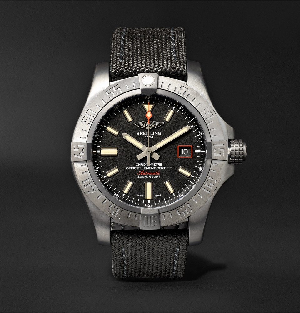 Breitling avenger blackbird online 44mm