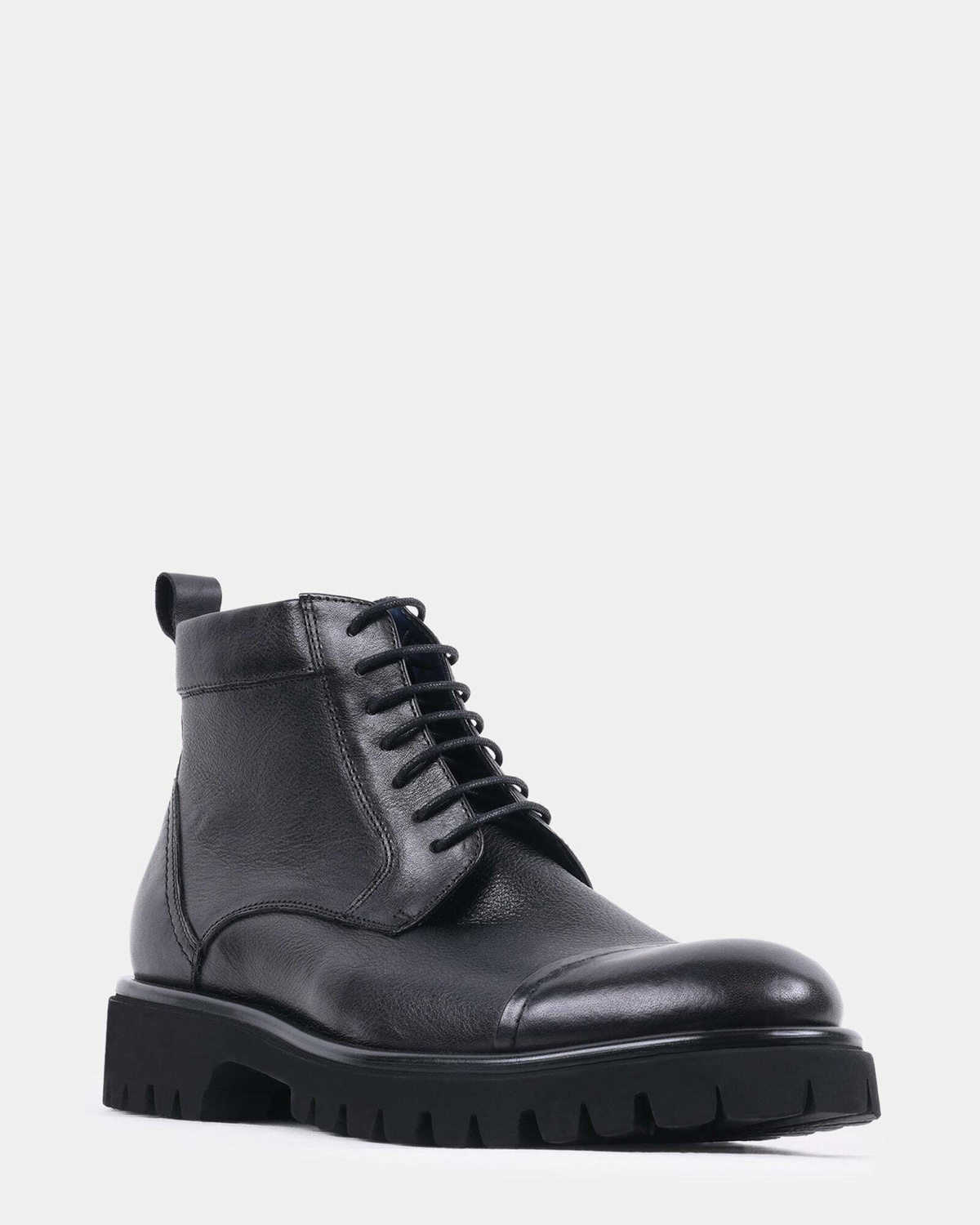 Steve Madden Gavvinn Boots in Black