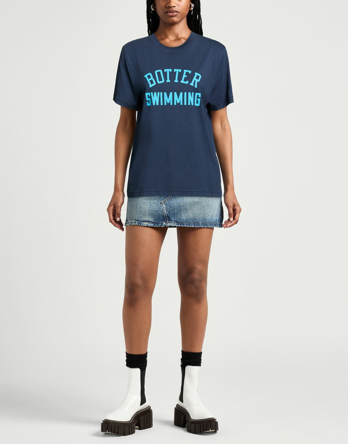 Botter Womens T-shirt in Navy