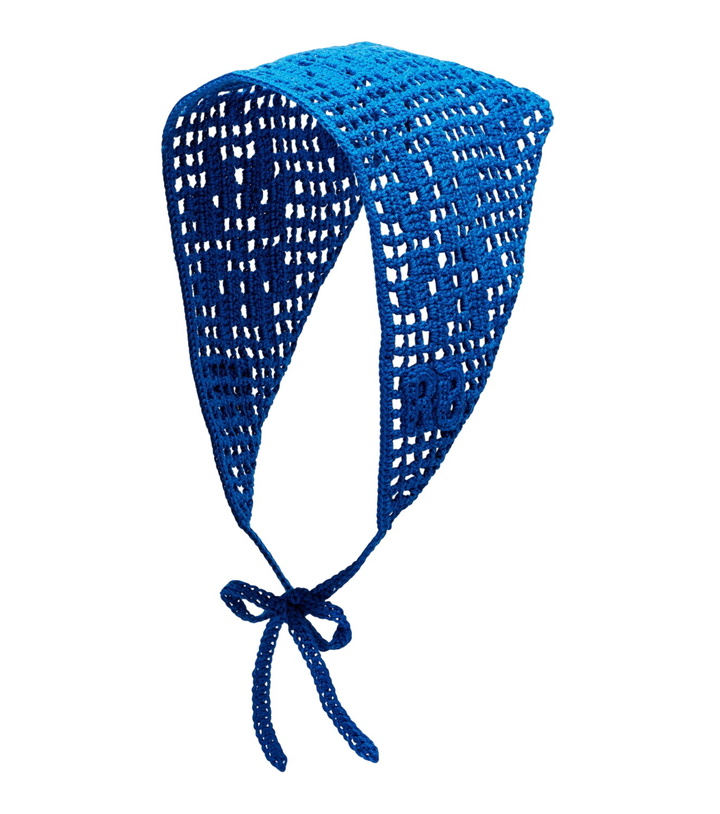 Photo: Ruslan Baginskiy Crochet cotton scarf