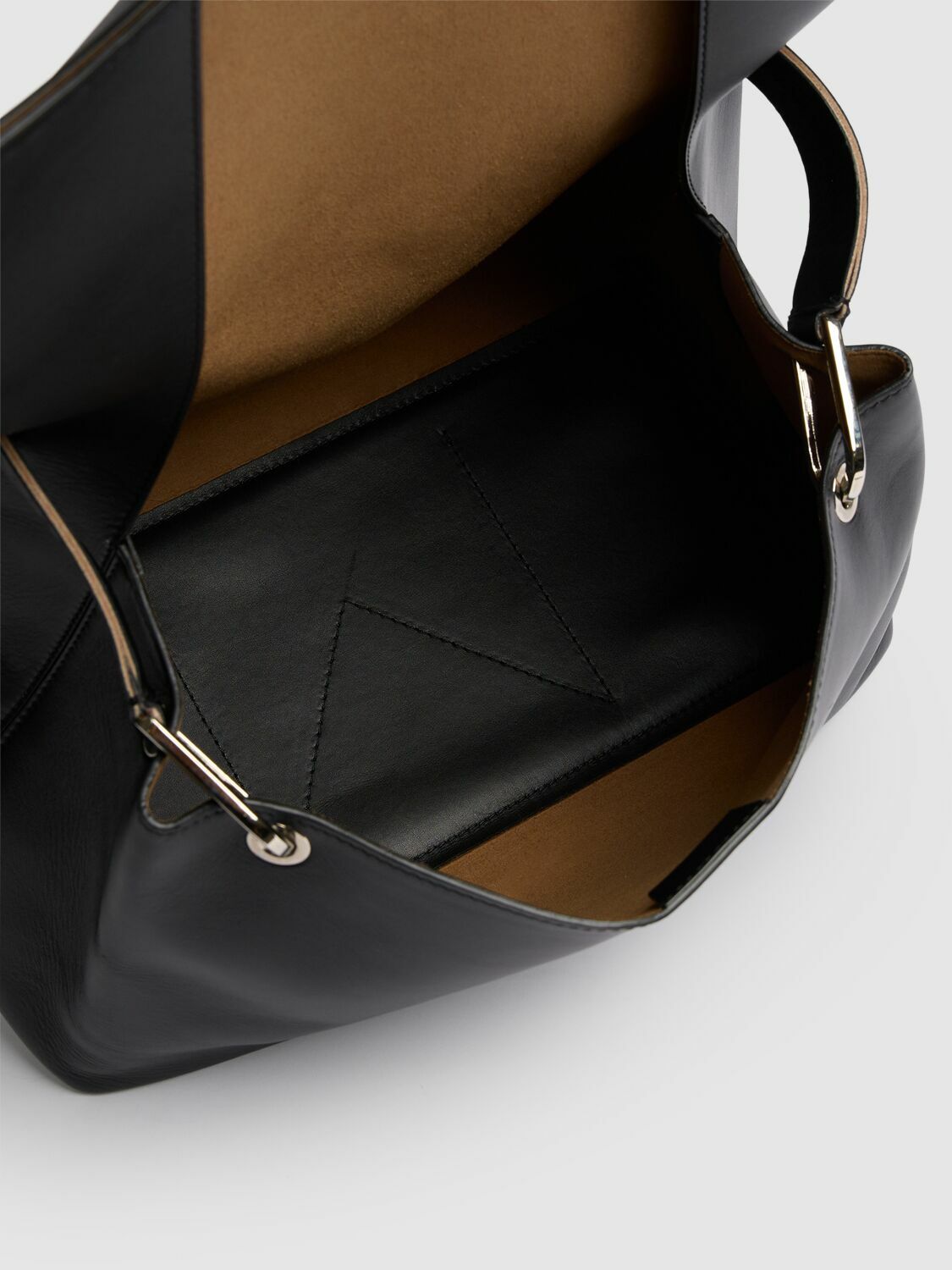 ★Max Mara★Archetipo クラストレザーバッグ Archetipo Bag: Bags with a Minimalist Clean Design | Max Mara