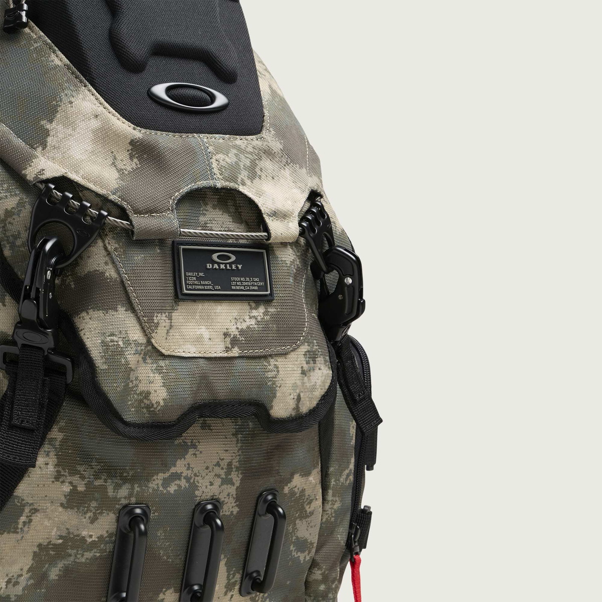 Oakley Men's Bathroom Sink RC Backpack in Off-Slope Camo Green