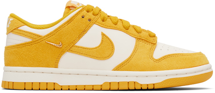 Photo: Nike Off-White & Yellow Dunk Low Sneakers