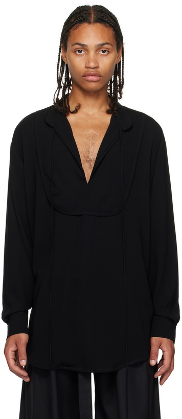Photo: Parnell Mooney Black Oversized Shirt