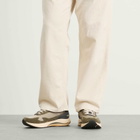 Mizuno WAVE RIDER β Sneaker in Vintage Khaki/Black Sand/Grape Leaf