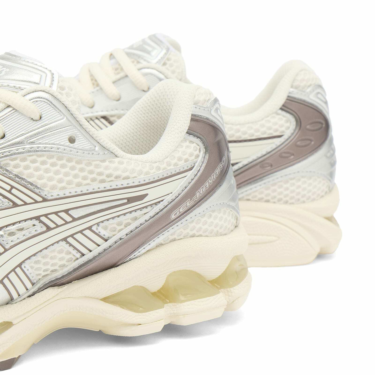 Asics Women's GEL-KAYANO 14 Sneaker in Cream/Cocoa Powder