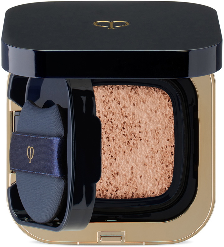 Photo: Clé de Peau Beauté Radiant Cushion Foundation — O10