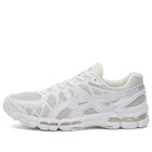 Asics Men's GEL-KAYANO 20 Sneaker in Glacier Grey/White
