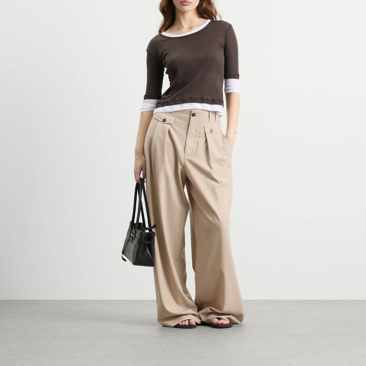 Closed Women's Wenda Wide Leg Trousers in Clay Beige