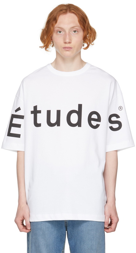 Photo: Études White Museum 'Études' T-Shirt