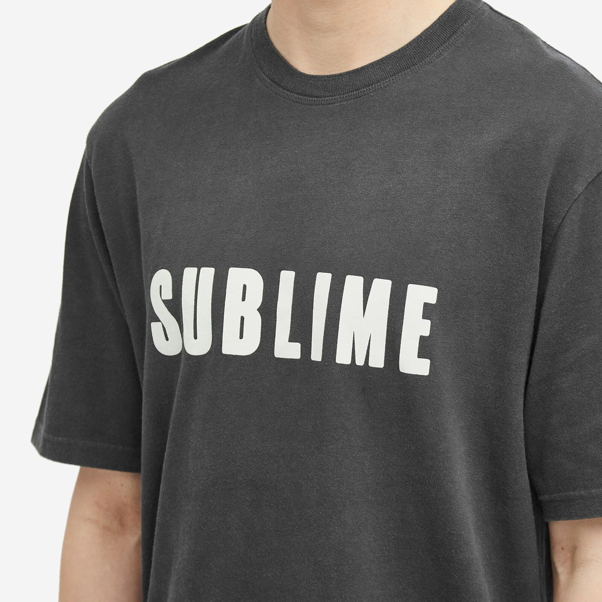 Magic Castles Men's Sublime T-Shirt in Vintage Black