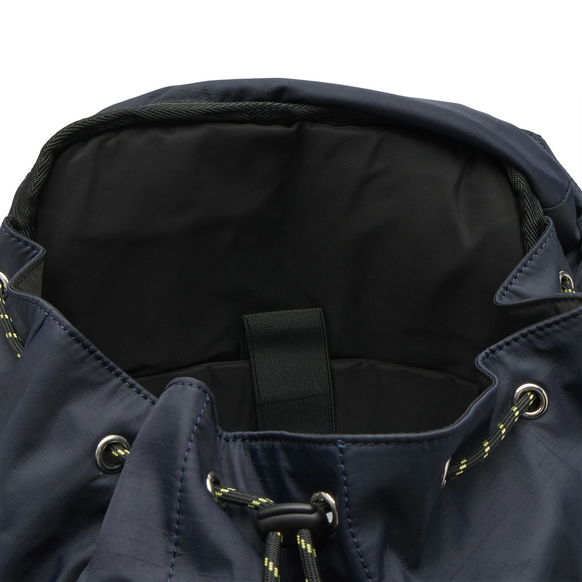 A.P.C. Men's Sac A Dos Trek 2.0 Back Pack in Dark Navy 