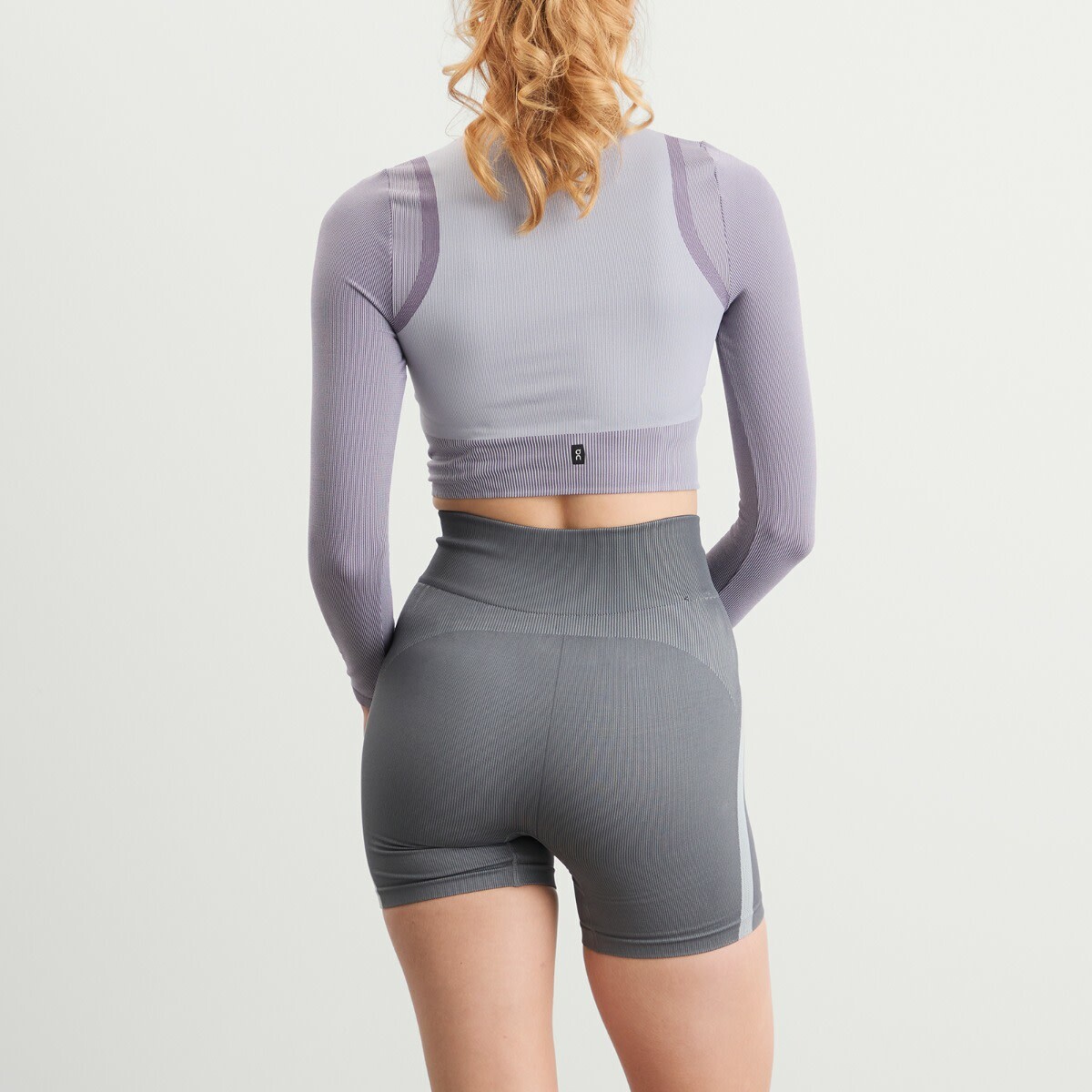 ON Women's Studio Knit Lg-T Crop in Lilac/Cosmos