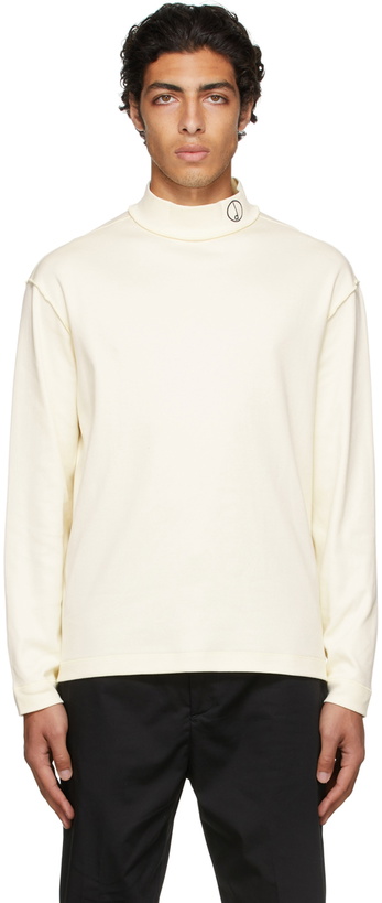 Photo: Dunhill Off-White D Racer Turtleneck