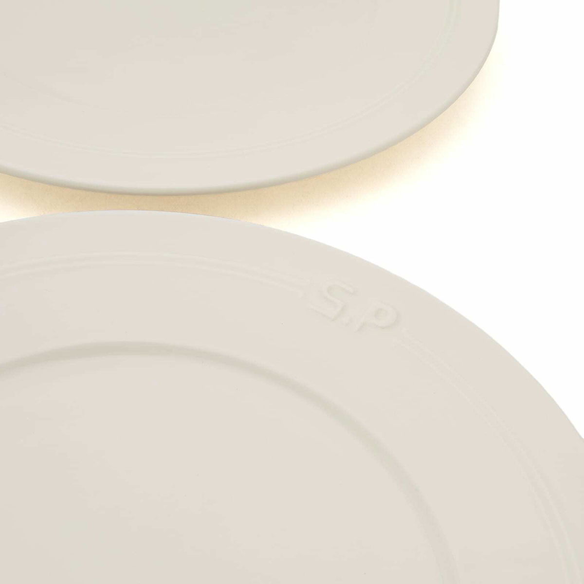 Service Projects Métier Embossed Dinner Plate - Set of 2 in White 