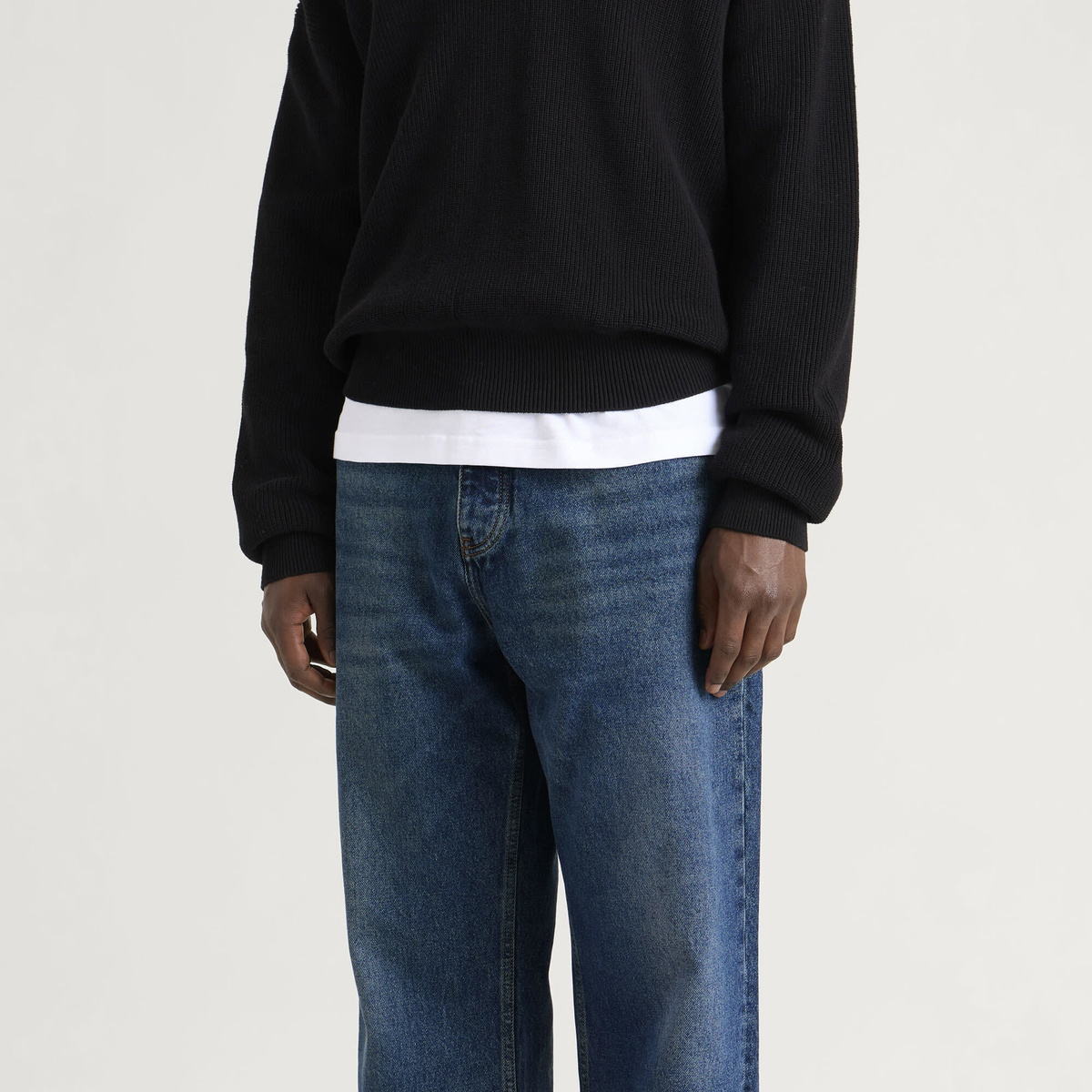 Ronning Men's Classic Denim Jeans in Distressed Denim