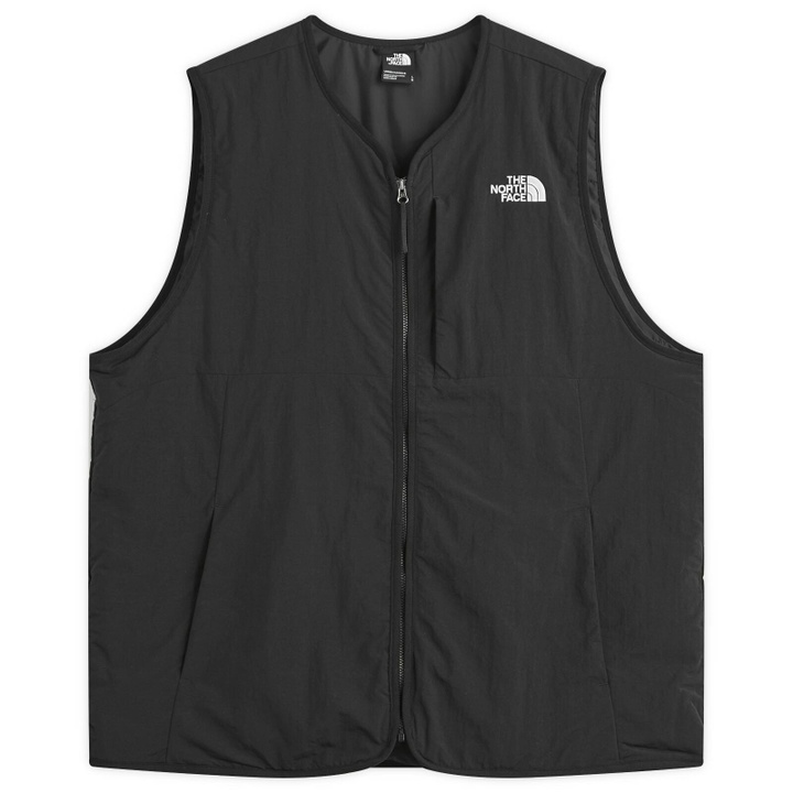 Photo: The North Face Men's Ilti Liner Vest in Tnf Black