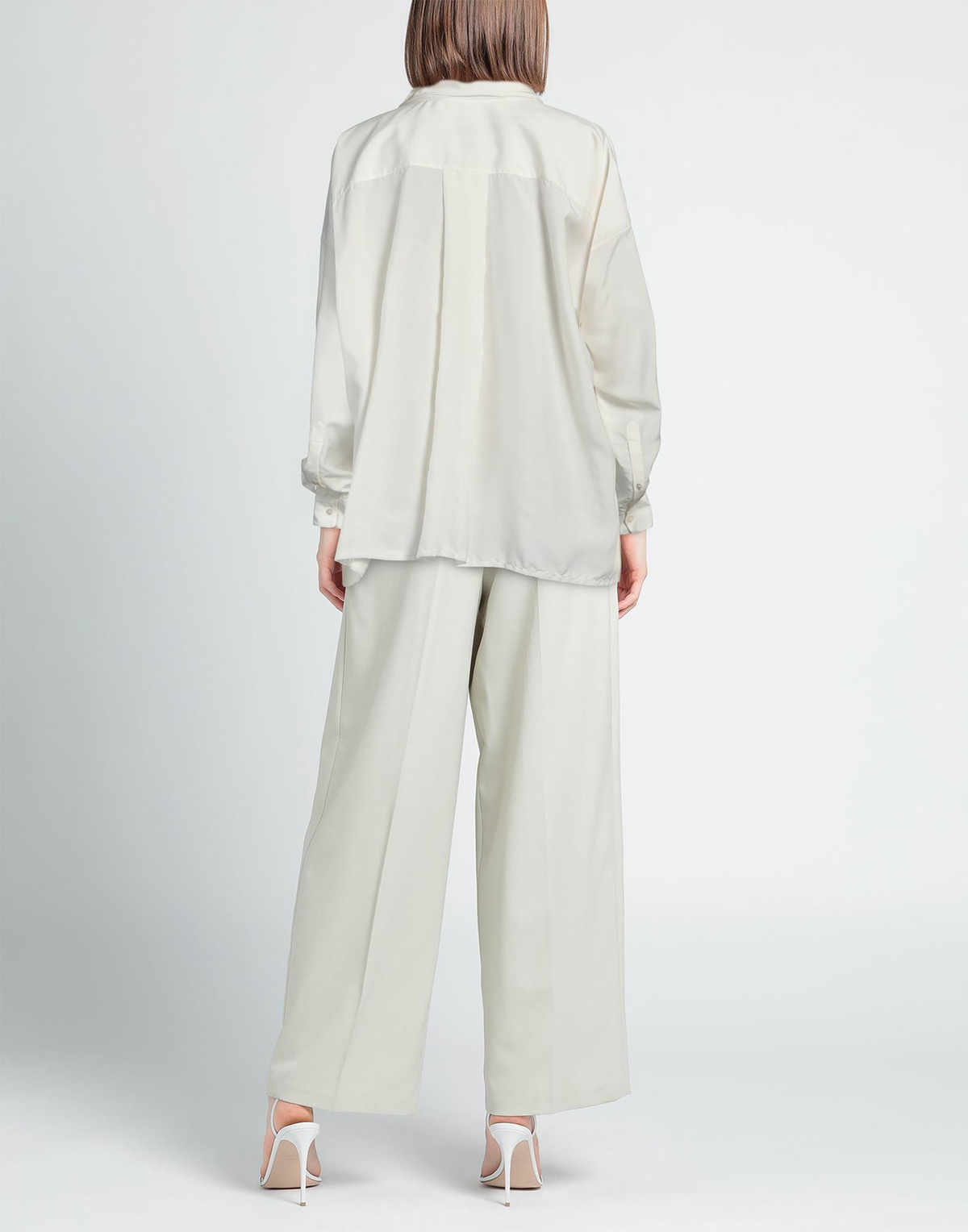 Quira Womens Top in White