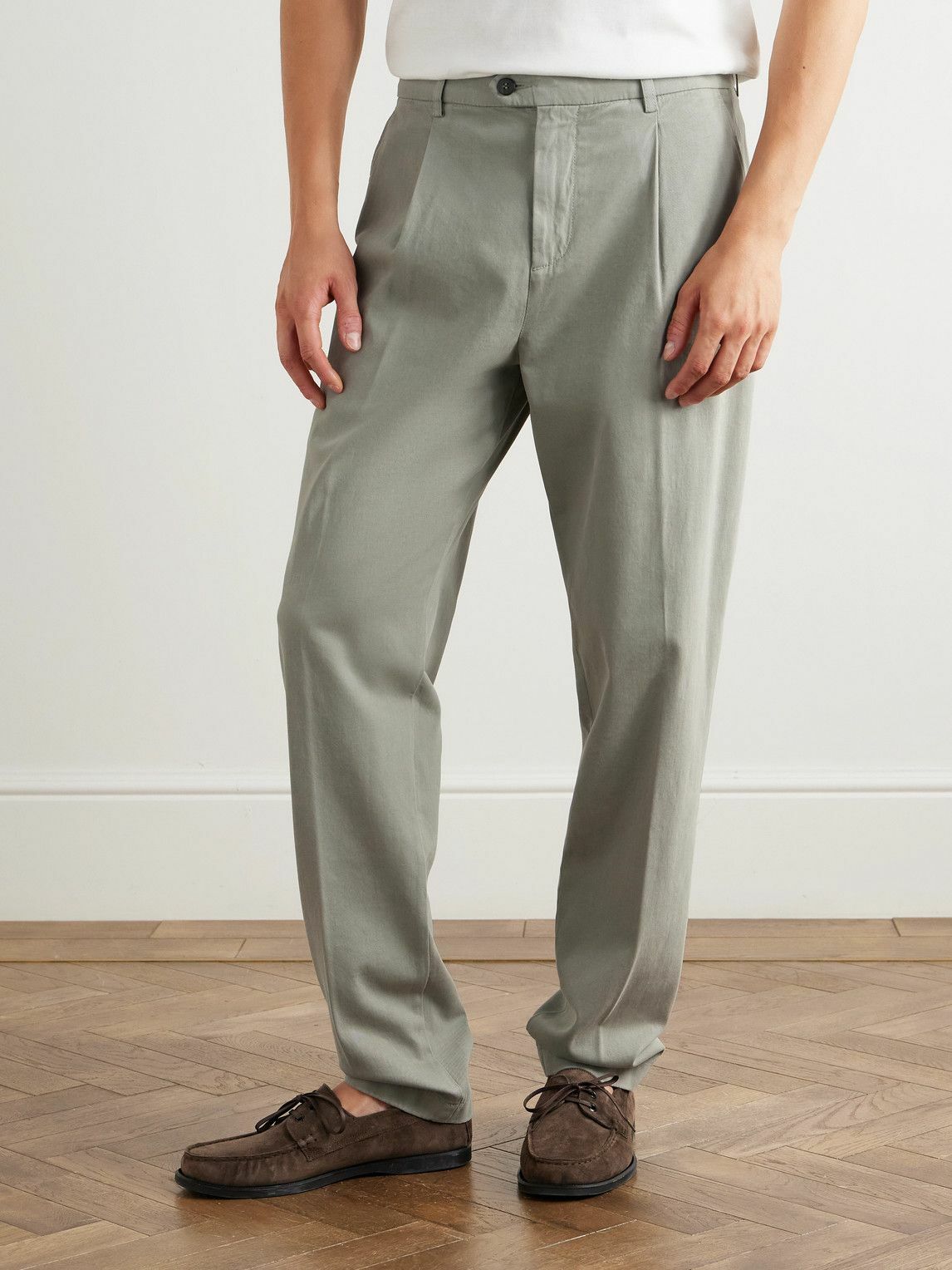 Eleventy - Tapered Pleated Stretch Cotton and Lyocell-Blend Twill Trousers - Gray